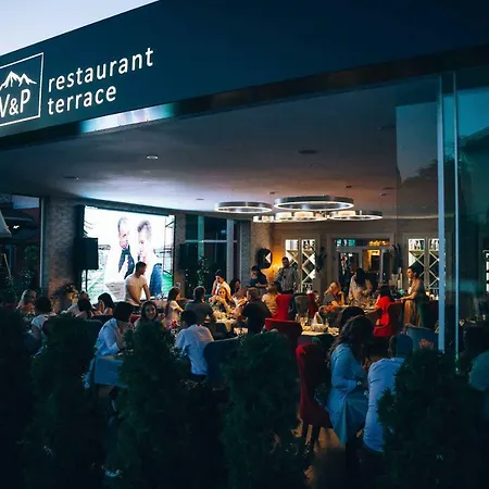 V&p & Restaurant * كوست